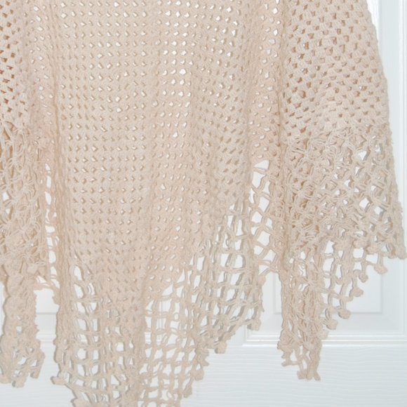NEW Handmade Crochet Triangular Shawl, Salmon Beige Color, L=71" with 33" Drop - Picture 3 of 7